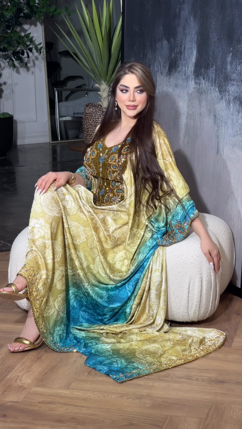 إطلالة قفطان ساحرة